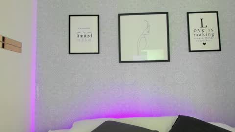 Snapshot of natasha_harpper chatting on 11.26.25 Natasha online show from 11.26.25