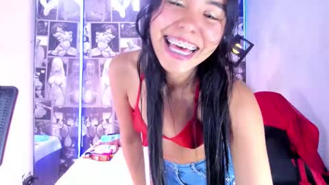 Snapshot of natasha_jurado chatting on 11.22.25 N A T A S H A online show from 11.22.25
