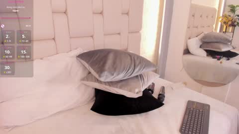 Natasha Smith online show from 12.31.24