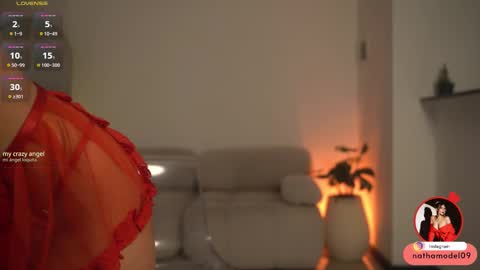 Snapshot of natasha_smith09 chatting on 11.20.25 Natasha Smith online show from 11.20.25