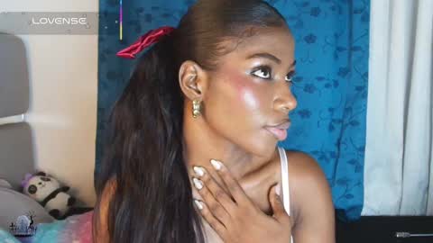 Snapshot of natashaegnath_ chatting on 11.07.25 Natasha online show from 11.07.25