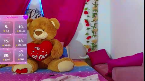 NatashaKissess   online show from 12.19.24