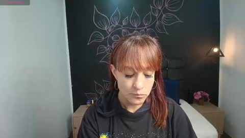 Snapshot of natashamason chatting on 10.27.25 Natasha Mason online show from 10.27.25