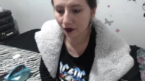 Snapshot of natashasex199 chatting on 12.15.25 NATASHA online show from 12.15.25