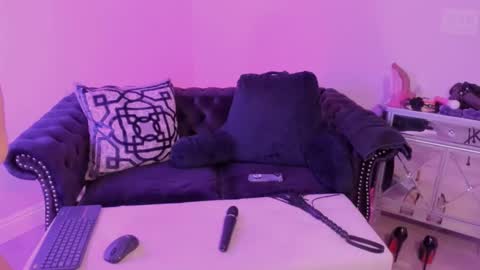 NatashaxoBangs online show from 02.06.25