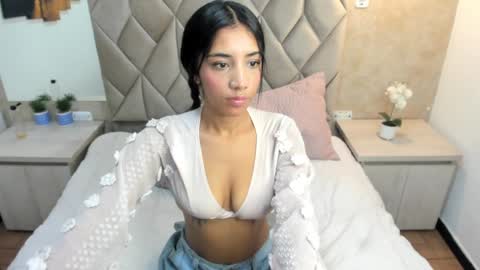 NATH QUIM online show from 01.28.25