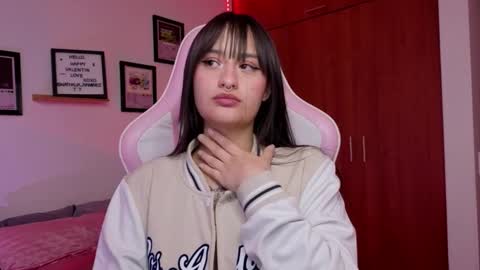 Snapshot of nathalia_ramirez_ chatting on 02.15.26 Nathalia Ramirez online show from 02.15.26