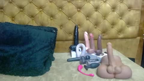 Nathalia online show from 01.19.25