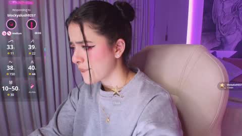 NATHALIE online show from 03.12.25