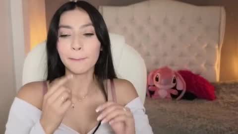 Snapshot of nathaly_blue chatting on 01.30.25 nathaly_blue online show from 01.30.25