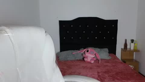 Snapshot of nathaly_blue chatting on 02.27.25 nathaly_blue online show from 02.27.25