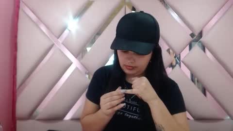 nathaly low online show from 12.20.25