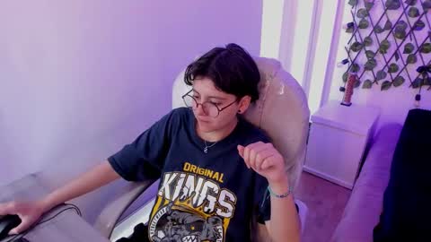 nathalyy_ds online show from 10.25.25