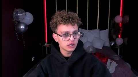 Snapshot of nathan_curl chatting on 10.21.25 Nathan online show from 10.21.25