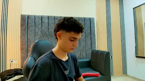 Snapshot of nathan_shimmer chatting on 05.17.26 nathan_shimmer online show from 05.17.26