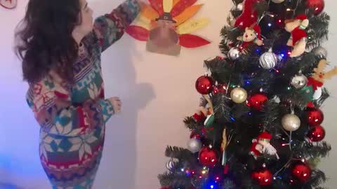 Nathalia online show from 11.27.25