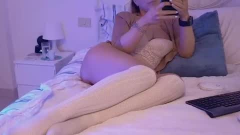 Snapshot of natisa chatting on 11.19.25 IRIS online show from 11.19.25