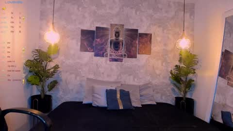 Snapshot of natt_collins chatting on 11.23.25 Natalia online show from 11.23.25