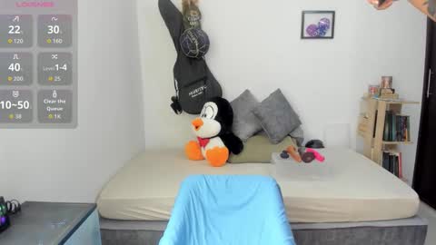 Snapshot of natt_op chatting on 10.29.25 natt_op online show from 10.29.25