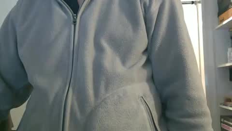 Snapshot of naturista25 chatting on 10.28.25 naturista25 online show from 10.28.25