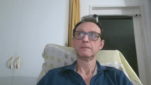 naturista25 online show from 12.18.25