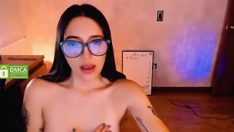 Natalia  Valeria online show from 02.11.25