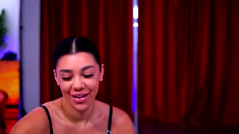 Snapshot of natydesiree chatting on 12.05.25 Naty online show from 12.05.25