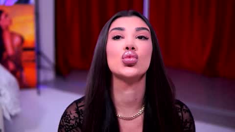 Naty online show from 12.14.25