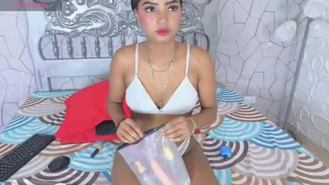 natyrussel online show from 07.07.26