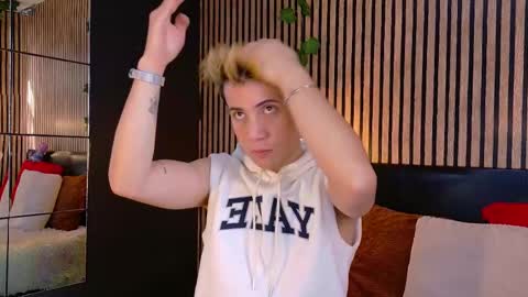 Christopher  Chris online show from 03.03.25