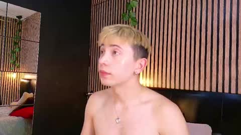 Christopher  Chris online show from 03.06.25