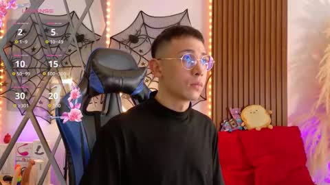 Christopher  Chris online show from 10.07.25