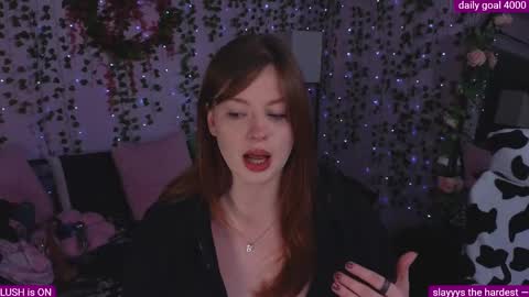 Snapshot of naughty_bella99 chatting on 11.22.25 bella online show from 11.22.25