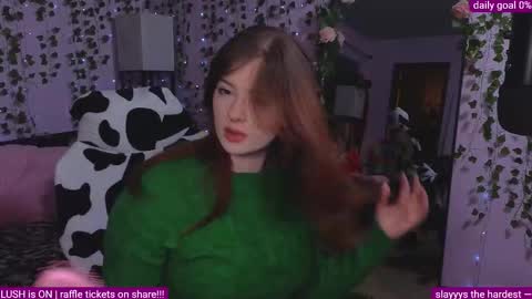 Snapshot of naughty_bella99 chatting on 12.14.25 bella online show from 12.14.25