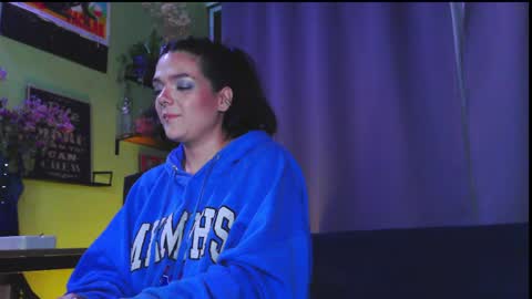 Em  please help me reach 100 thumbs up 3 online show from 03.27.26