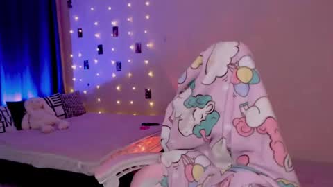 Snapshot of naughty_mablee chatting on 06.14.26 Mable online show from 06.14.26