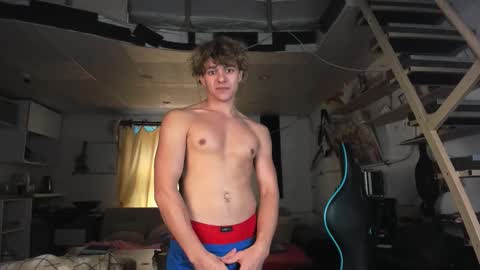 Snapshot of naughty_nik43 chatting on 10.06.25 Nik online show from 10.06.25