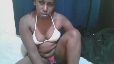 Snapshot of naughty_slender2 chatting on 11.16.25 jn online show from 11.16.25