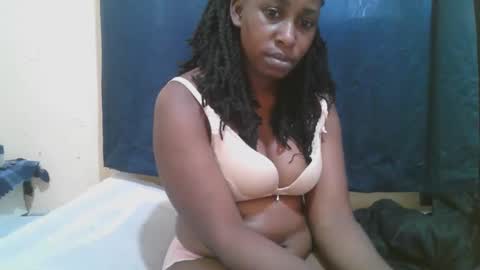 Snapshot of naughty_slender2 chatting on 11.24.25 jn online show from 11.24.25