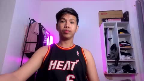 Snapshot of naughtybutsexy69 chatting on 10.05.25 Arch online show from 10.05.25