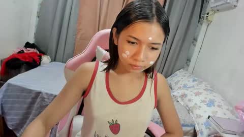 Snapshot of naughtychen18 chatting on 11.18.25 naughtychen18 online show from 11.18.25