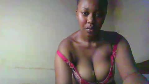 Shee online show from 02.15.26