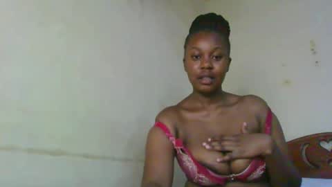 Shee online show from 02.18.26