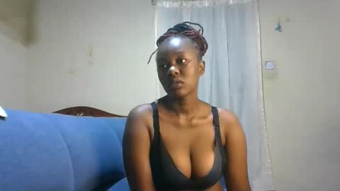 Shee online show from 06.10.26