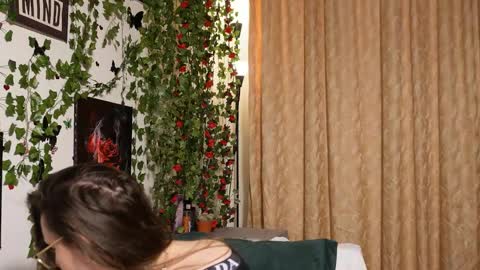 Mya Alexya online show from 10.19.25