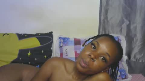 Snapshot of naughtyie chatting on 10.15.25 naughtyie online show from 10.15.25