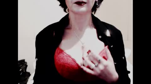 Snapshot of naughtyjenniferxx chatting on 02.05.26 Jenny online show from 02.05.26