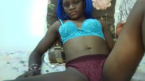 Snapshot of naughtylisah chatting on 10.12.25 naughtylisah online show from 10.12.25