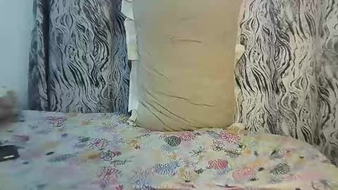 Snapshot of naughtylisah chatting on 11.01.25 naughtylisah online show from 11.01.25