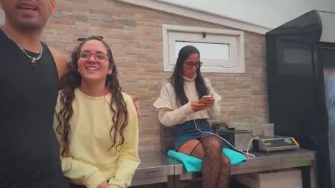 ANDREA STEPH  MIKE online show from 10.15.25